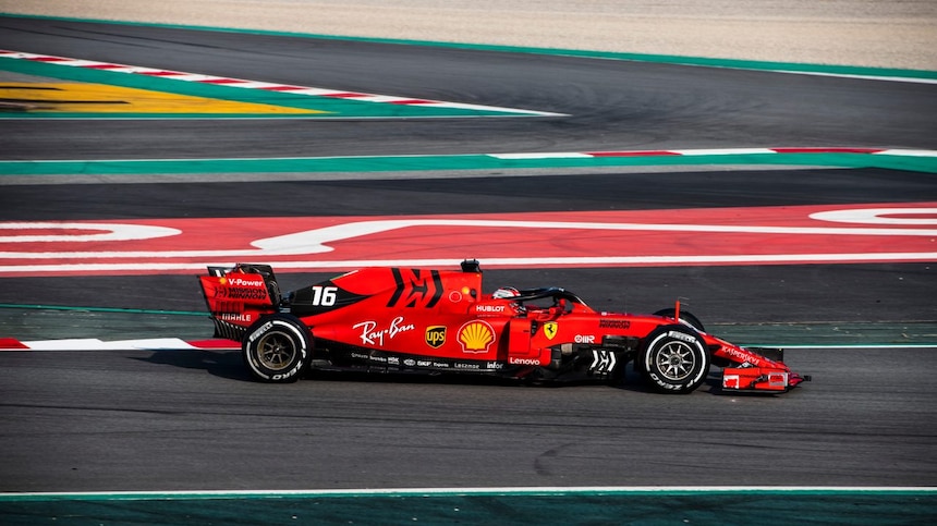 Des circuits de course aux axes routiers